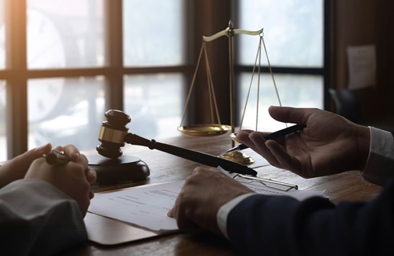 Alimenty dla rodzica – kiedy dziecko musi je płacić?